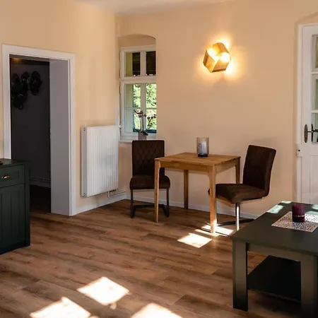 Kavalierhaus Im Rhododendronpark Kromlau Gablenz Zewnętrze zdjęcie