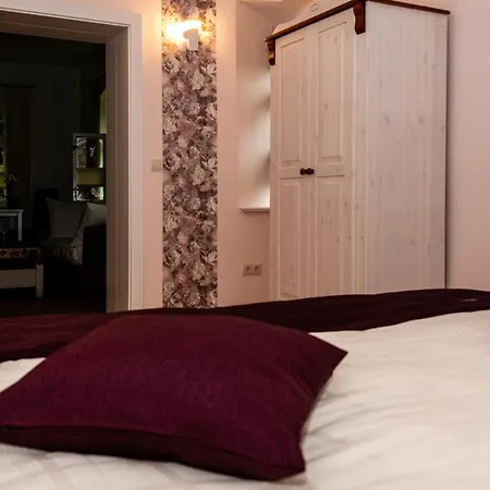 Kavalierhaus Im Rhododendronpark Kromlau Gablenz Zewnętrze zdjęcie